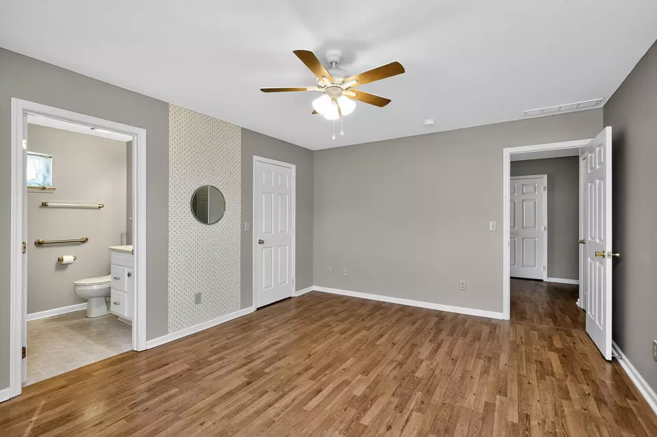 Bedroom - 101 Tom Spragens Rd, Danville, KY 40422 photo 2 of 6