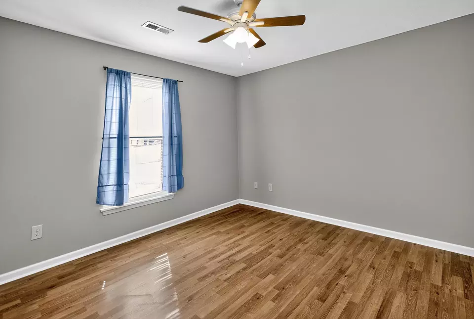 Bedroom - 101 Tom Spragens Rd, Danville, KY 40422 photo 5 of 6