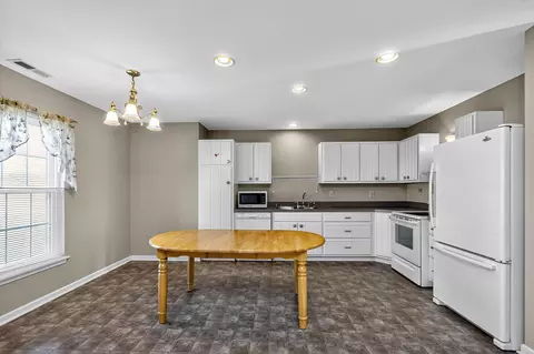 Kitchen - 101 Tom Spragens Rd, Danville, KY 40422 photo 1 of 2