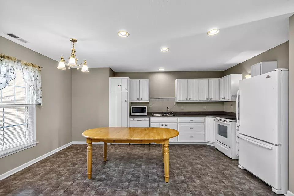 Kitchen - 101 Tom Spragens Rd, Danville, KY 40422 photo 1 of 2