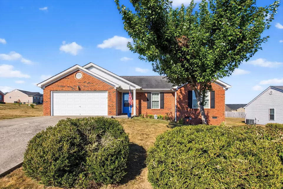 Exterior - 101 Tom Spragens Rd, Danville, KY 40422 photo 1 of 5