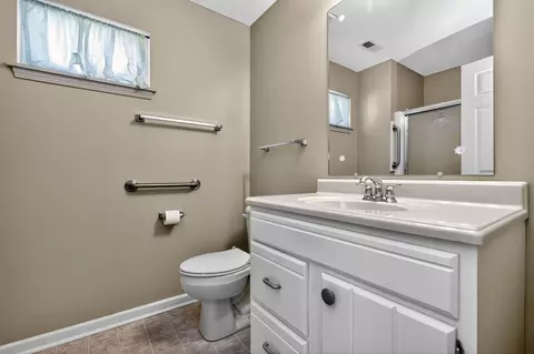 Bath - 101 Tom Spragens Rd, Danville, KY 40422 photo 1 of 2