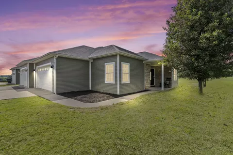 107 Villa Dr, Lancaster, KY 40444