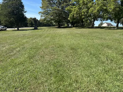 44 Solar Dr, Mount Vernon, KY 40456