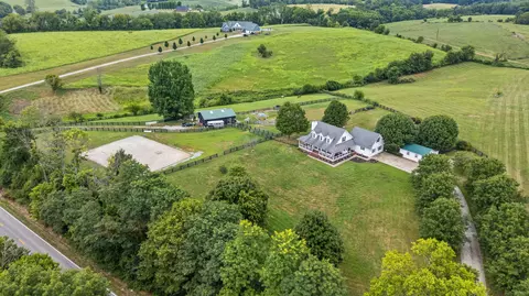 805 Paris Rd, Mount Sterling, KY 40353