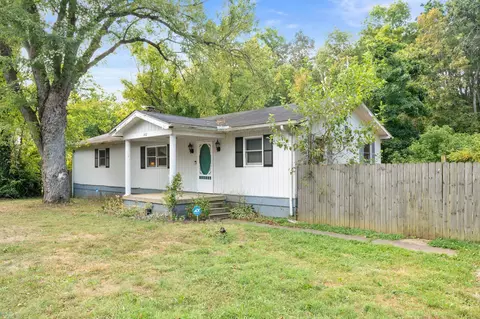 142 Lois Ln, Nicholasville, KY 40356