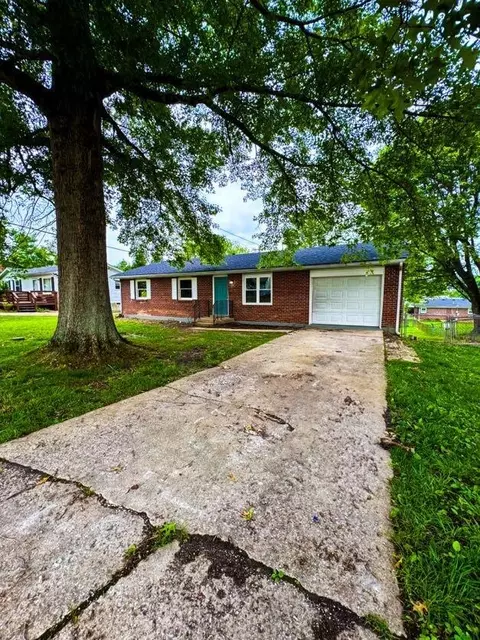 209 Brookfield Dr, Frankfort, KY 40601