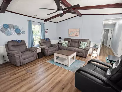 Living - 66 Dunmeyer Rd, Nancy, KY 42544 photo 3 of 4