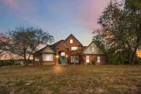 1032 Meadow Ridge Dr, Richmond, KY 40475