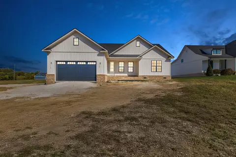 305 Osprey Ct, Mount Sterling, KY 40353
