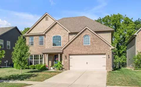 1733 Hemp Hill Dr, Lexington, KY 40509