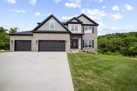 137 Ivy Creek Dr, Richmond, KY 40475