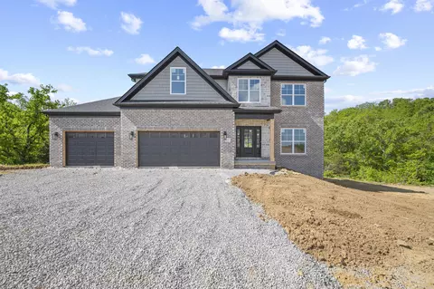 137 Ivy Creek Dr, Richmond, KY 40475