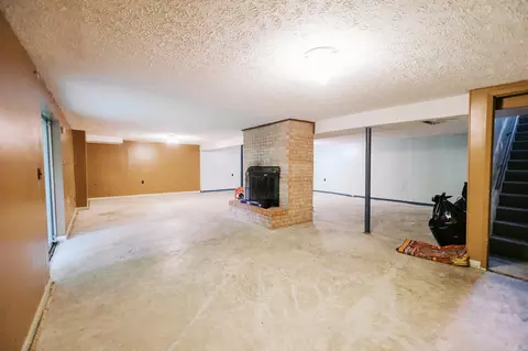 Living - 148 Bold Ruler Trl, Corbin, KY 40701 photo 5 of 5