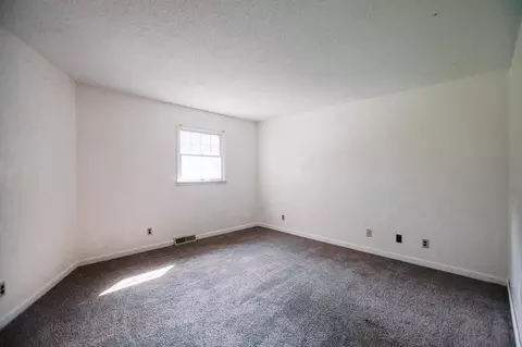 Bedroom - 148 Bold Ruler Trl, Corbin, KY 40701 photo 1 of 6