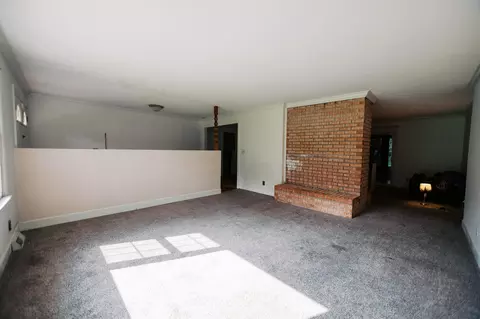 Living - 148 Bold Ruler Trl, Corbin, KY 40701 photo 1 of 5