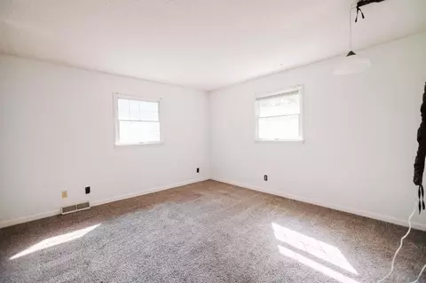 Bedroom - 148 Bold Ruler Trl, Corbin, KY 40701 photo 3 of 6