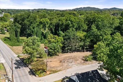 134 Jacksboro St, Somerset, KY 42501