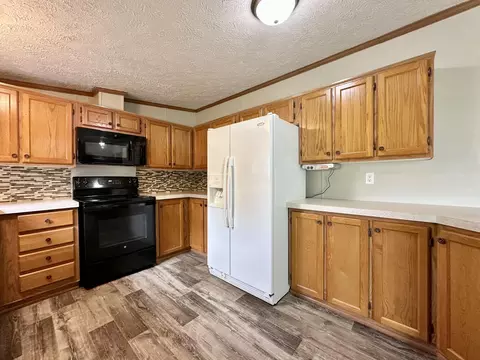 37 Hall Cir, Gray, KY 40734 photo 9
