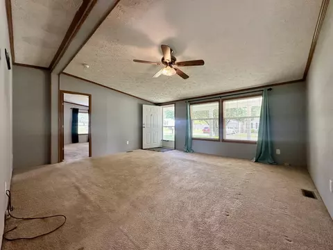 37 Hall Cir, Gray, KY 40734 photo 5
