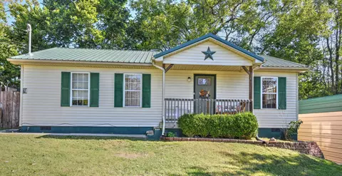 306 12th St, Millersburg, KY 40348
