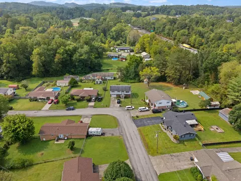 492 Oaklawn Cir, Corbin, KY 40701 photo 37