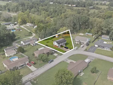 492 Oaklawn Cir, Corbin, KY 40701 photo 4