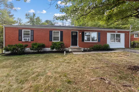 120 Edgewood Dr, Frankfort, KY 40601