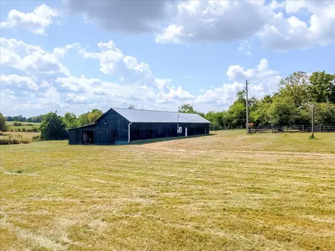 173 Sebree Rd, Stamping Ground, KY 40379