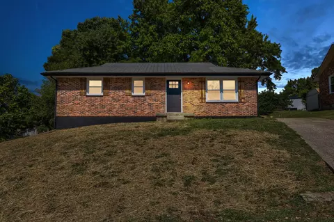 605 Maple Ct, Mount Sterling, KY 40353