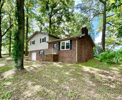 Exterior - 2395 Highway 452, Eubank, KY 42567 photo 3 of 6