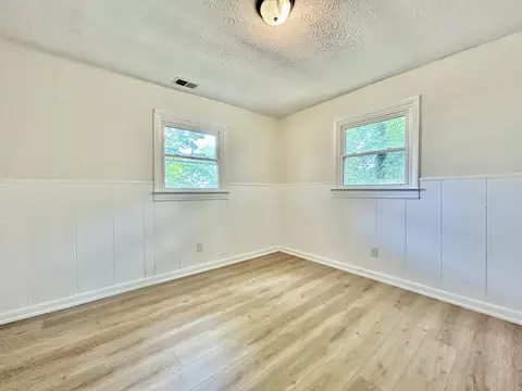 Bedroom - 2395 Highway 452, Eubank, KY 42567 photo 6 of 6