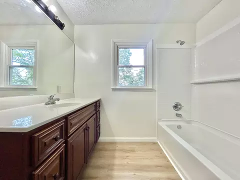 Bath - 2395 Highway 452, Eubank, KY 42567 photo 1 of 1
