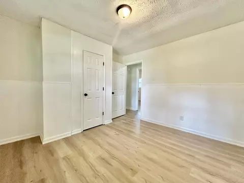 Bedroom - 2395 Highway 452, Eubank, KY 42567 photo 2 of 6