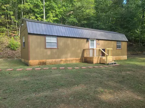 799 Coal Hollow Rd, Manchester, KY 40962