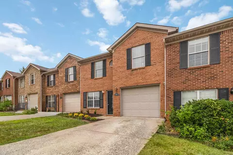 2907 Blairdon Cir, Lexington, KY 40509