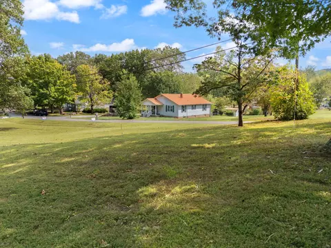 Exterior - 376 E French Ave, Burnside, KY 42519 photo 11 of 31