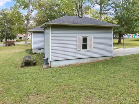 Exterior - 376 E French Ave, Burnside, KY 42519 photo 9 of 31