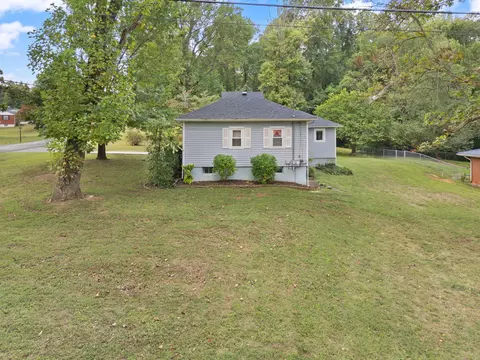 Exterior - 376 E French Ave, Burnside, KY 42519 photo 6 of 31