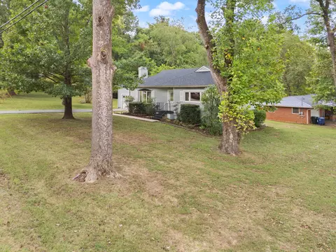 Exterior - 376 E French Ave, Burnside, KY 42519 photo 5 of 31