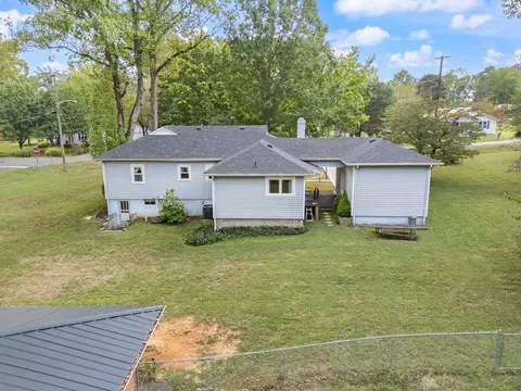 Exterior - 376 E French Ave, Burnside, KY 42519 photo 8 of 31