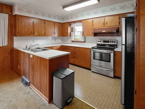 Kitchen - 376 E French Ave, Burnside, KY 42519 photo 3 of 3