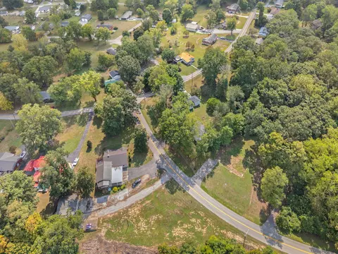 View/Area - 376 E French Ave, Burnside, KY 42519 photo 3 of 3