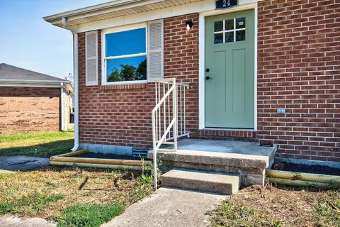 24 Cedarwood Dr, Lancaster, KY 40444