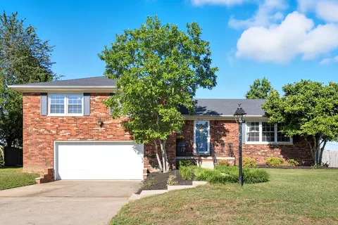 522 Scenic Dr, Harrodsburg, KY 40330