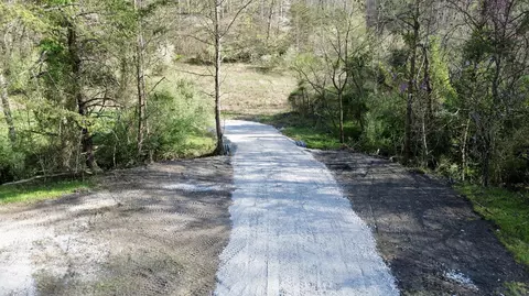 18 Hall Rd # A, Grayson, KY 41143