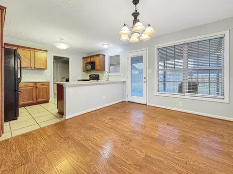 Dining - 102 Wharton Ct, Georgetown, KY 40324 photo 1 of 1