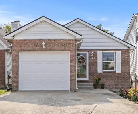 204 Strawberry Ct, Nicholasville, KY 40356