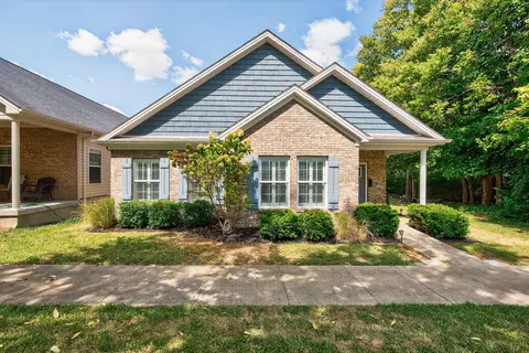 200 Mccowans Ferry Aly, Versailles, KY 40383