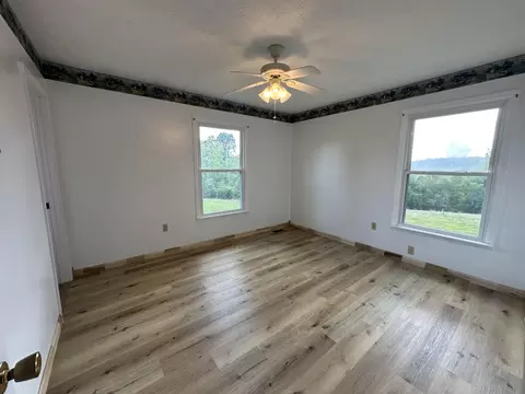 Bedroom - 107 Rogers Ln, Faubush, KY 42544 photo 4 of 7